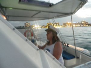 "ALL ABOARD!!!!" haha... Cap'n Tarns is in charge of this boat..! :) SO much fun! 